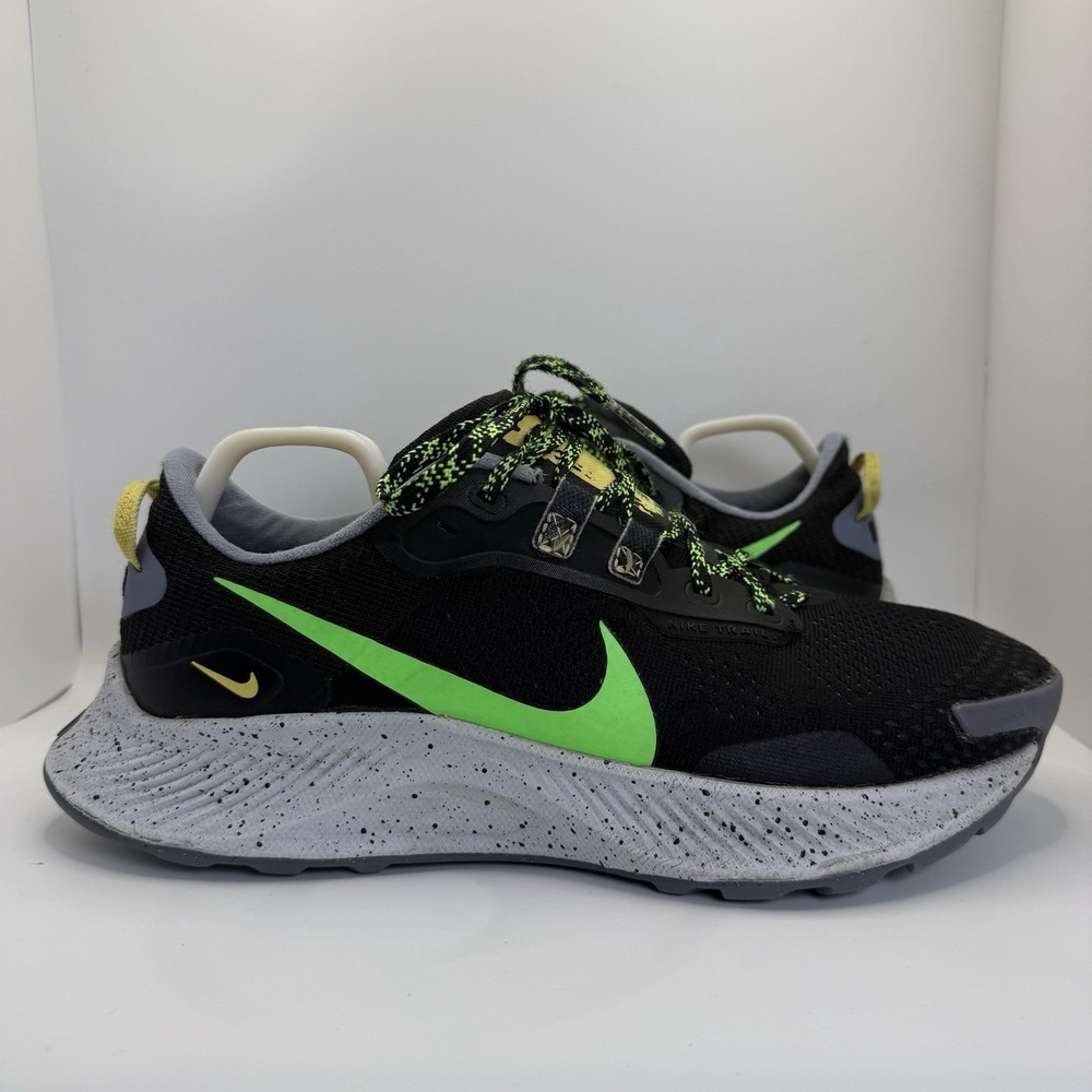 Nike Men’s Black and Volt Athletic Running Shoes